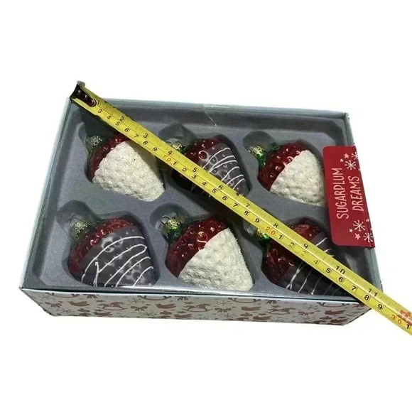 Sugarplum Dreams Chocolate Dipped Strawberries Glass Christmas Ornaments 6pc Set - Picture 6 of 6